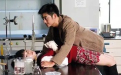 韩国三级巜双乳紧扣的肉体市场